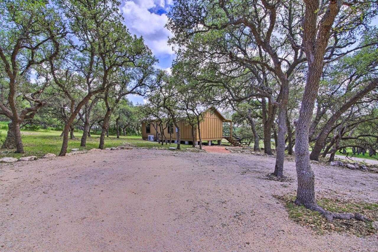 Rustic-Chic Country Cabin - 10 Mi To Main Street! Fredericksburg Dış mekan fotoğraf